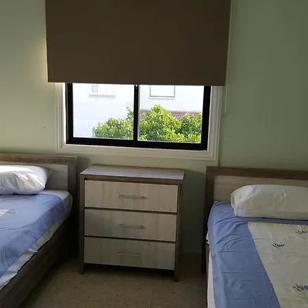 Beach House 沃罗里尼